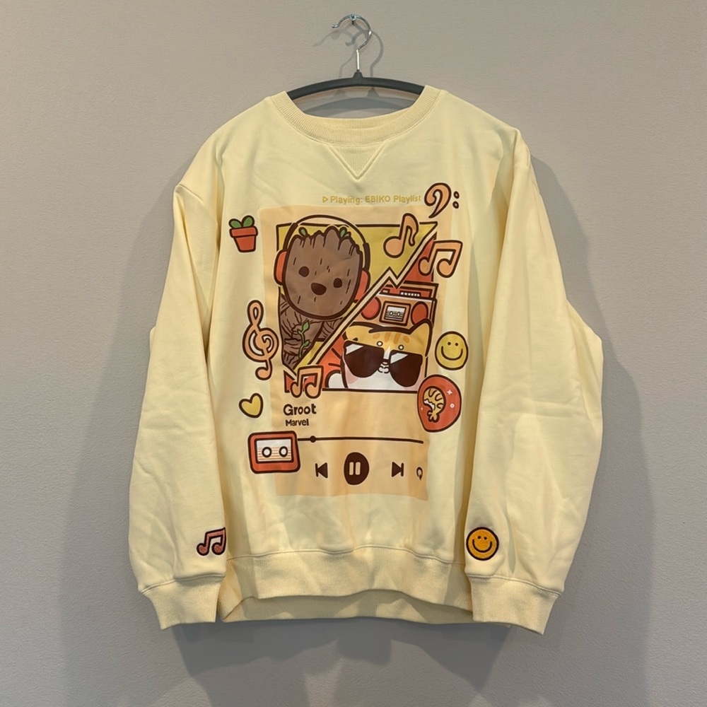 NWOT MARVEL x Ebiko sweater - M